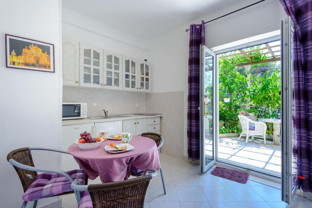 Apartments Milic 米利尼 外观 照片